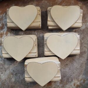heart-shaped wooden quilt hangers